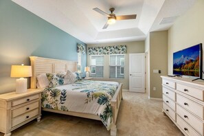 6 bedrooms, iron/ironing board, travel cot, free WiFi - South Facing Pool & Spa - Lake View - Game Room - Gated Resort - Nr Disney (Kissimmee)