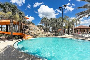 Piscine extérieure, piscine chauffée