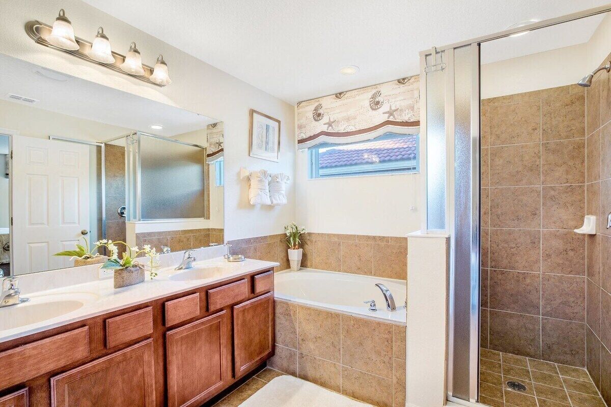 Shower, towels