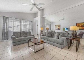 Smart TV - Disney Escape | 4BR Villa w/ Pool, Spa & Fun Games Room in Clermont (Clermont)