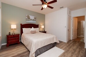 5 bedrooms, iron/ironing board, free WiFi, bed sheets