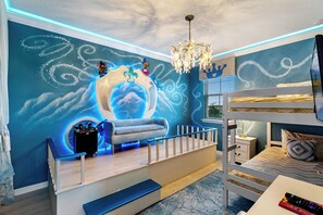 9 bedrooms, desk, iron/ironing board, travel crib