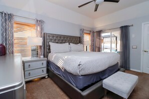 6 bedrooms, desk, iron/ironing board, travel cot