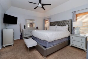 6 bedrooms, desk, iron/ironing board, travel cot - 6BR Lakeside Villa Near Disney | Southwest-Facing Pool, Hot Tub & Game Room (Kissimmee)