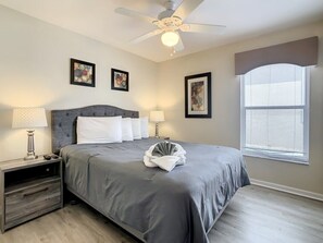 4 bedrooms, iron/ironing board, travel cot, free WiFi - Windsor Palms Villa, Pool, Spa, Game Room, Near Disney (Kissimmee)