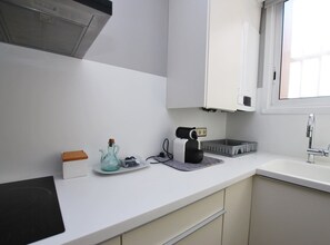 Refrigerador, microondas, horno, lavavajillas