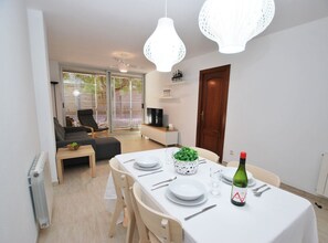 Dining - Gaudi Contemporani - Terrace (Mataró)