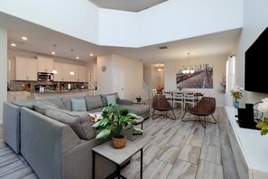 Smart TV, ping pong - Modern Solterra 5BR Villa w/ Private Pool, Spa, Game Room & Resort Amenities (Davenport)