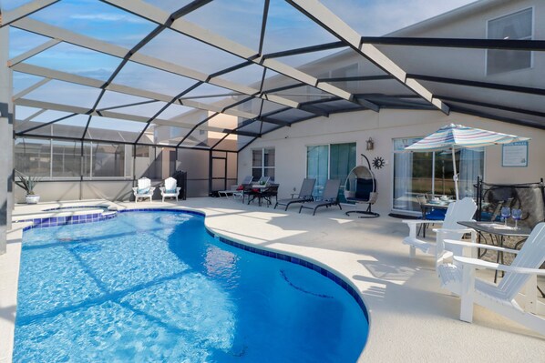 Piscine extérieure, piscine chauffée