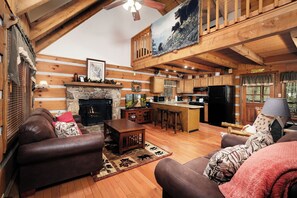Smart TV y chimenea 