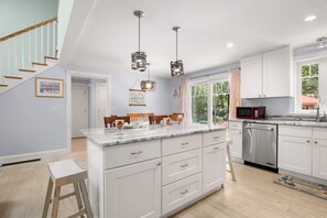 Fridge, microwave, oven, stovetop - Charming Getaway with Hot Tub, Dog Friendly! (Eastham)