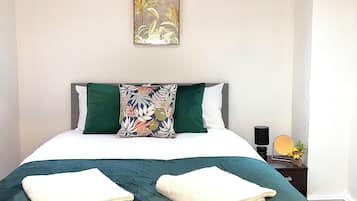 2 bedrooms, WiFi, bed sheets