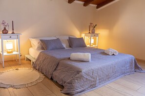 3 bedrooms, free cribs/infant beds, bed sheets - Villa Cvitka (Posedarje)