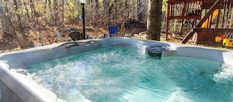 Shale Beach House -- 5 minutes drive to Blue Mountain Village!