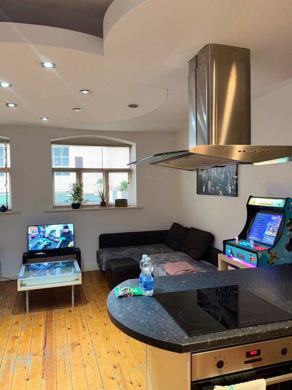 Apartment | Game room - 1br-wifi-freesnacks-freeparking-petsok-retroarcade (Newcastle-upon-Tyne)