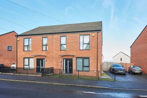 House | 5 bedrooms - Host Stay Falstaff Crescent (Sheffield)