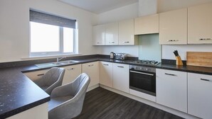 Unclassified image, 5 of 20, button - Host Stay Falstaff Crescent (Sheffield)