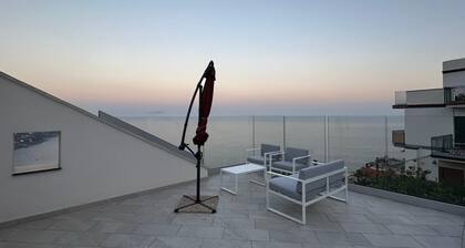 Chez Moira apartment with seaview Ravello