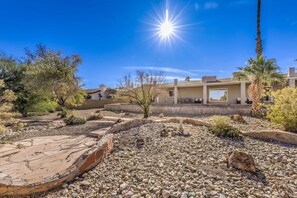 Property grounds - Home in Henderson w 4BR, Grill, Pool & Scenic Deck (Henderson)