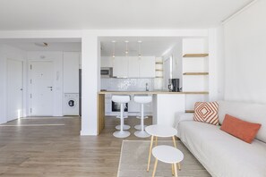 TV - A&N Mar Azul (Torre del Mar)