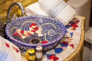 In-room safe, free WiFi - Riad Rayahana Fes (Fes)