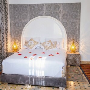 In-room safe, free WiFi, bed sheets - Riad Rayahana Fes (Fes)