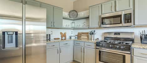 House (3 Bedrooms) | Interior