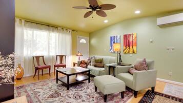 House (3 Bedrooms) | Front of property