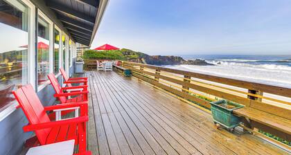 Private Beach Access: Serene Escape in Depoe Bay