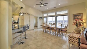 Interior - Chic Paradise Home w/ Terrace: 13 Mi to Wineries! (Chico)
