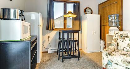 2 Mi to Lake Winnebago: Studio w/ Private Yard!