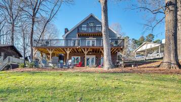 House (5 Bedrooms) | Interior