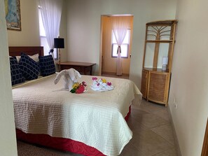 Rumah | 3 kamar tidur, meja kerja, kedap suara, dan internet