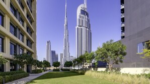 المنطقة المحيطة بالمنشأة