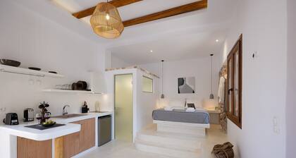 Naxos Boutique Suites