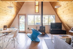 Apartment | 2 bedrooms - Dog Friendly A-frame Hot Tub Nature Views (Idyllwild)