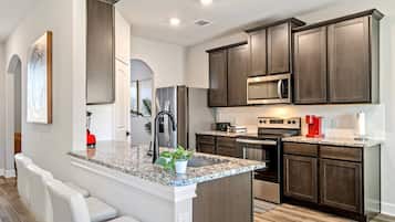 Nhà | 4 phòng ngủ