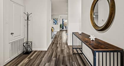 One Level Home Foosball Firepit Quiet Neighborhood