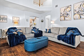 House - Perfect Frisco Home for Relocating Families Fun (Frisco)