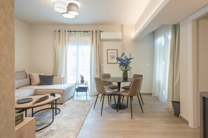 Apartment | 1 bedroom, desk
