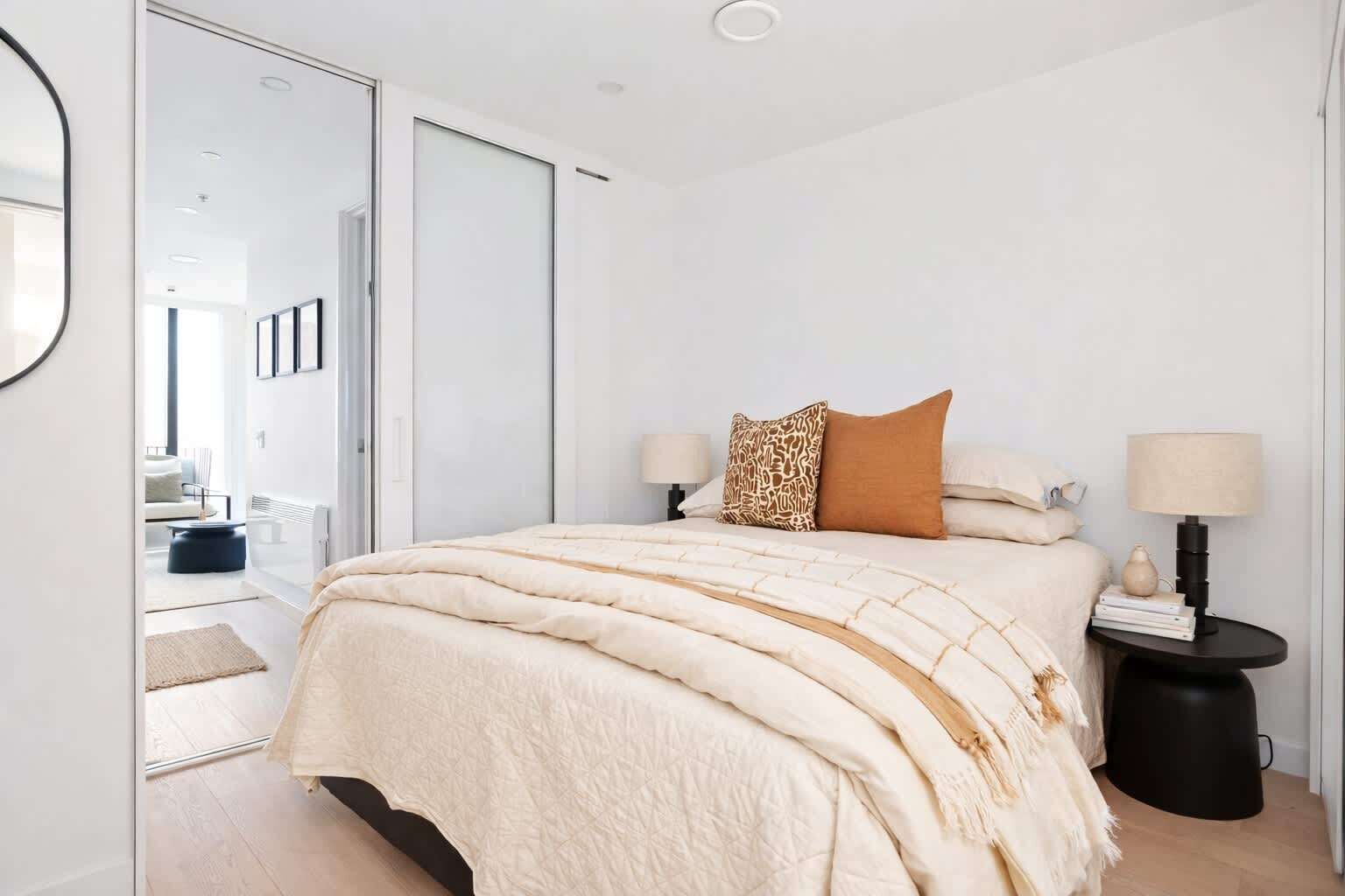 2 chambres, fer et planche à repasser, Wi-Fi, draps fournis