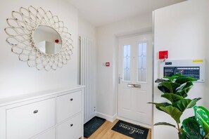 6 bedrooms, free WiFi