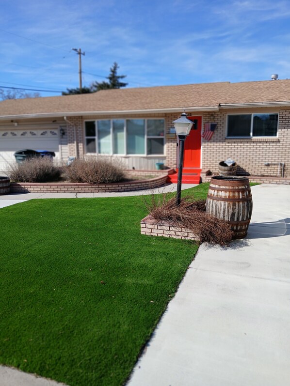 تفاصيل الفندق من الخارج