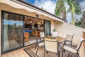Outdoor dining - Maui Kamaole K-207 Recently Remodeled, Views, Pools, Hot Tub, A/C, W/D (Kihei)