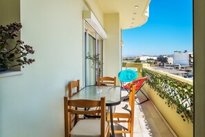 House - Marele Apartment by Cretan Houses (Heraklion)