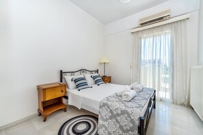 Apartment | 3 Schlafzimmer, Schreibtisch