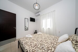 1 bedroom, desk - Mela s Home Agioi Deka (Gortyna)