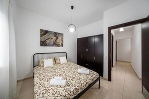 Huis | 1 slaapkamer, een bureau