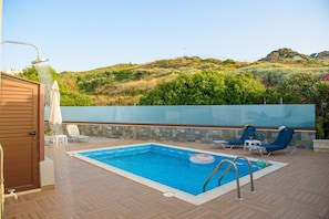 Huvila | 5 makuuhuonetta, työpöytä