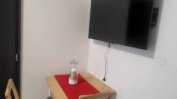 Suite | Television